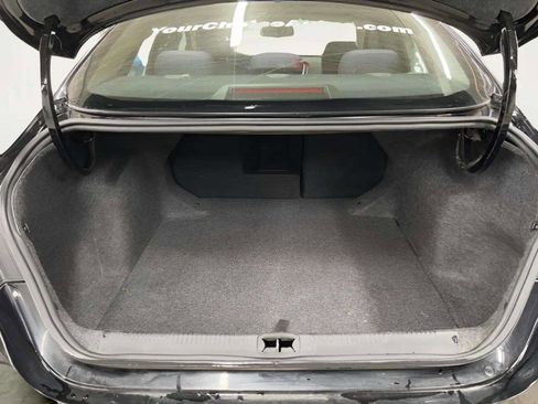 Used 2015 Chrysler 200 Limited w/ Convenience Group image 16