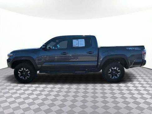 Used 2022 Toyota Tacoma TRD Off-Road w/ Technology Package RWD image 5