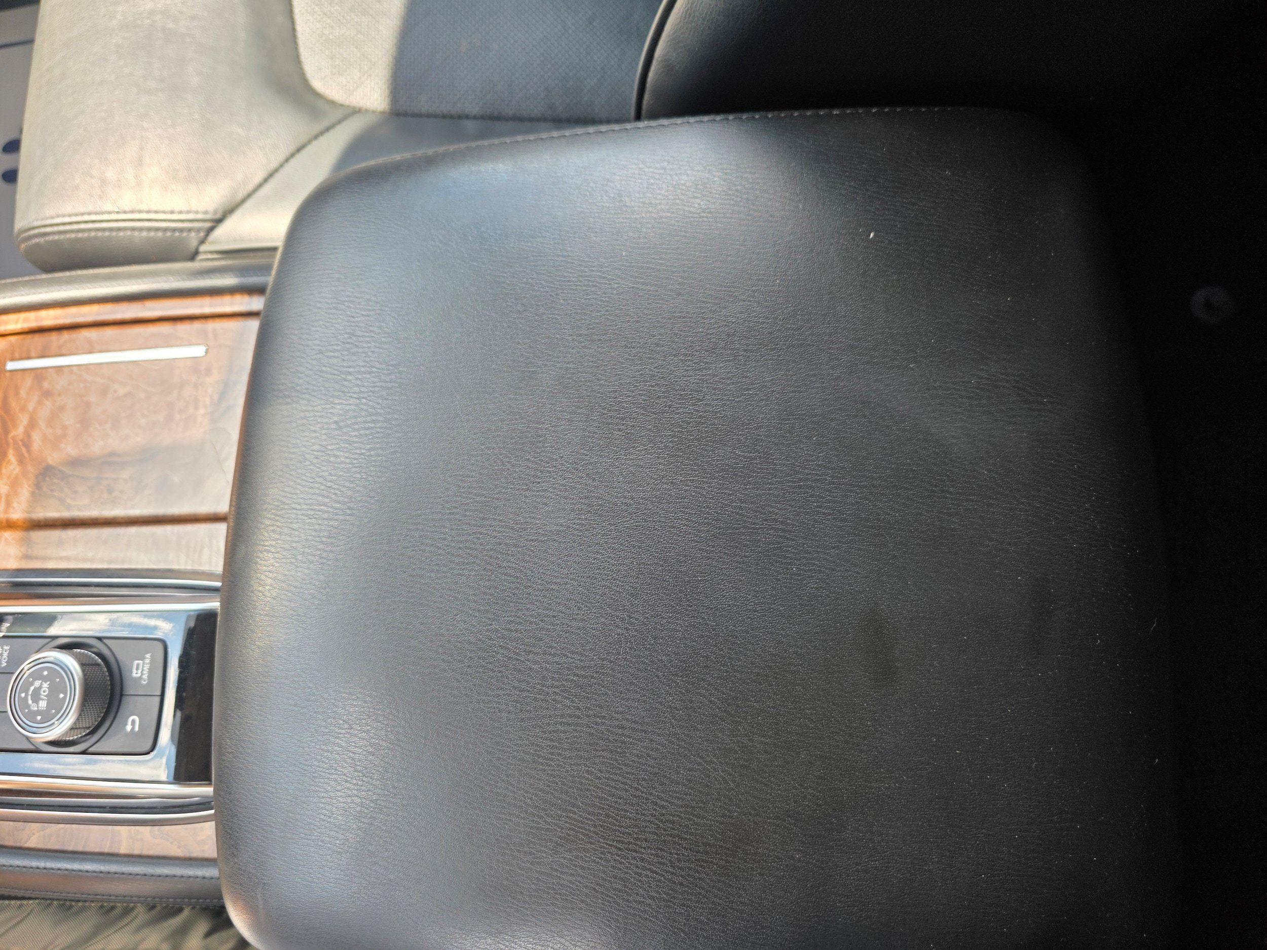 Used 2022 Nissan Armada SL RWD image 16