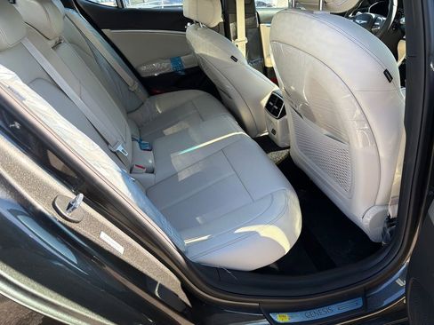 New 2026 Genesis G70 2.5T image 15