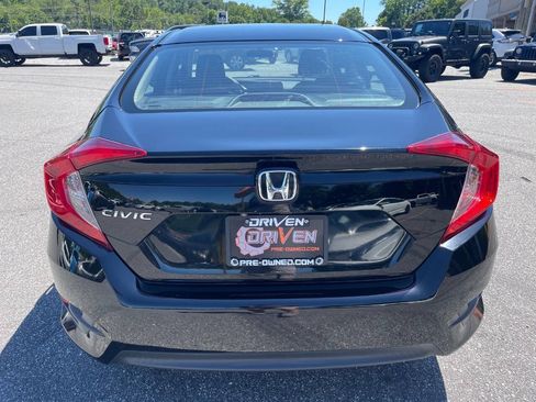 Used 2018 Honda Civic LX image 9
