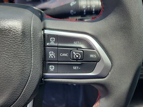 Used 2024 Jeep Compass Trailhawk AWD/4WD image 17
