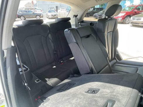 Used 2020 Audi Q7 3.0T Prestige w/ Prestige Package AWD/4WD image 28
