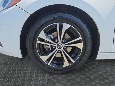 Used 2023 Nissan Sentra SV image 32