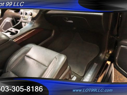 Used 2018 GMC Yukon XL SLT w/ Open Road Package image 43