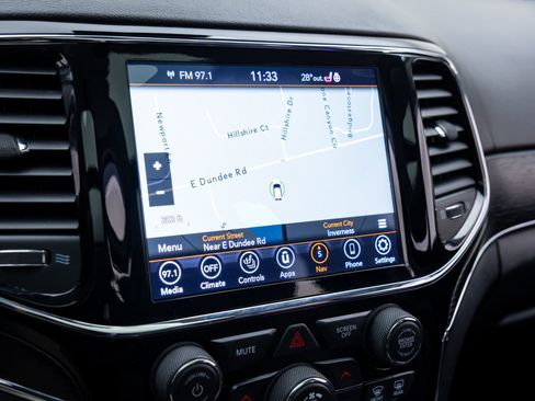 Used 2020 Jeep Grand Cherokee Summit image 24