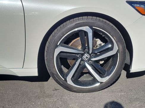 Used 2020 Honda Accord Sport image 5