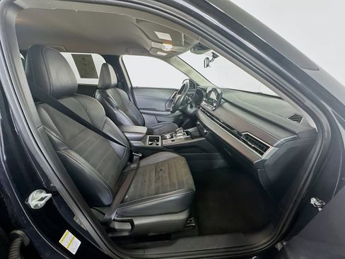 Used 2024 Mitsubishi Outlander SE image 34