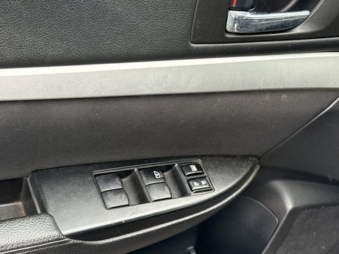 Used 2010 Subaru Outback 2.5i Premium image 15