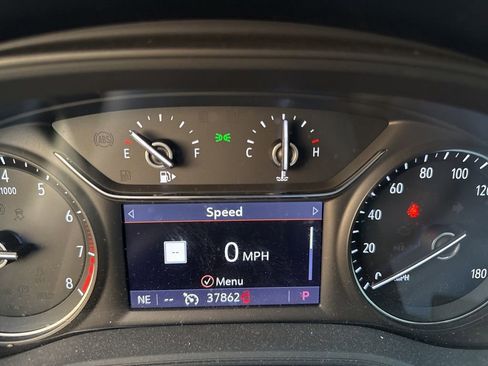 Used 2019 Buick Regal Essence w/ Sights and Sounds Package image 12