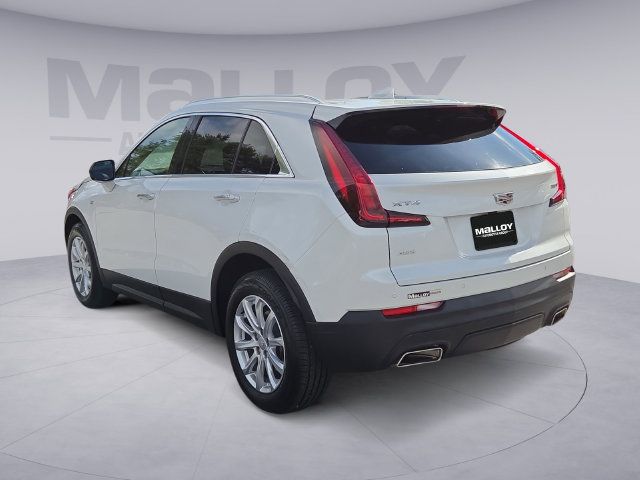 Certified 2023 Cadillac XT4 Luxury w/ Cold Weather Package AWD/4WD image 3