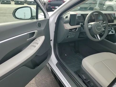 New 2025 Hyundai Sonata SEL image 12