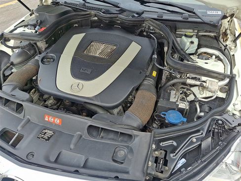 Used 2012 Mercedes-Benz C 300 4MATIC Sedan image 27