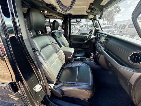 Used 2021 Jeep Gladiator Overland image 33