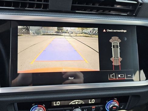 Used 2020 Audi Q3 2.0T Premium Plus image 12