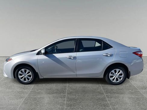 Used 2016 Toyota Corolla L image 2