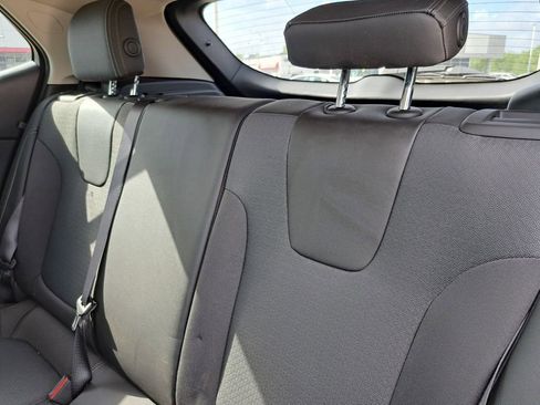 Used 2024 Buick Encore GX Preferred image 23