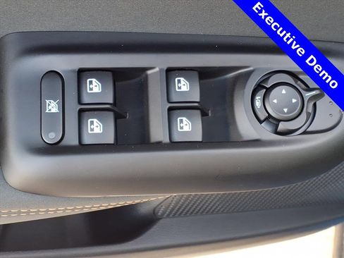 New 2025 Alfa Romeo Tonale Veloce w/ Premium Package image 17