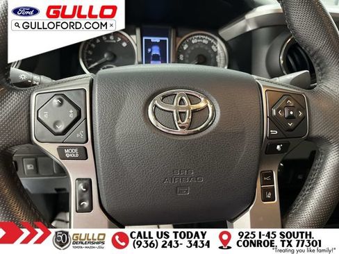 Used 2020 Toyota Tacoma SR5 RWD image 23