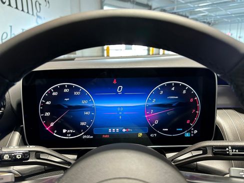 New 2026 Mercedes-Benz GLC 300 4MATIC image 9