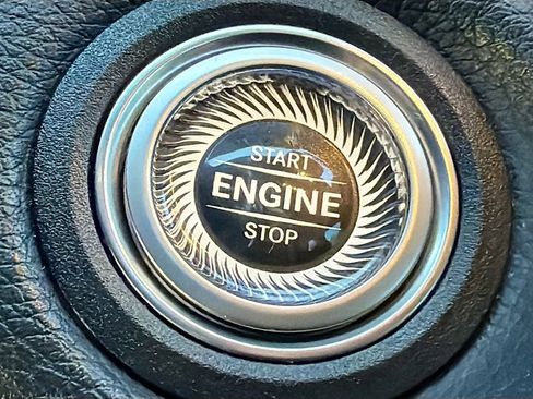 Used 2022 Mercedes-Benz GLC 300 image 34