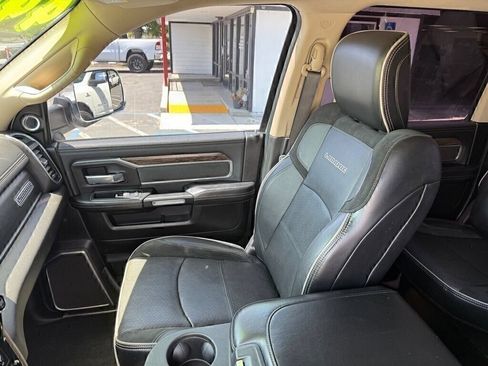 Used 2019 RAM 3500 Laramie AWD/4WD image 12