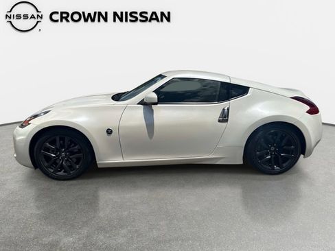 Certified 2020 Nissan 370Z Coupe RWD image 4
