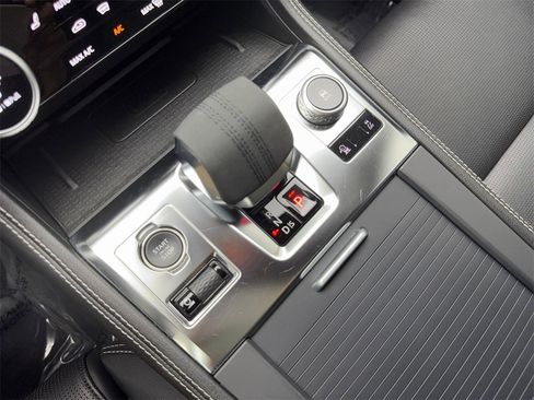 Used 2024 Jaguar F-PACE R-Dynamic S image 65