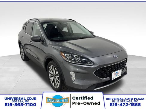 Used 2022 Ford Escape Titanium AWD/4WD image 1
