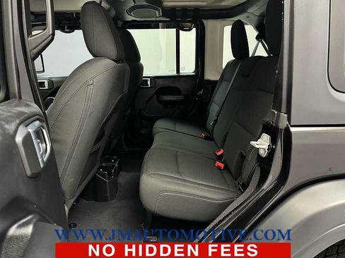 Used 2018 Jeep Wrangler Unlimited Sport S AWD/4WD image 14