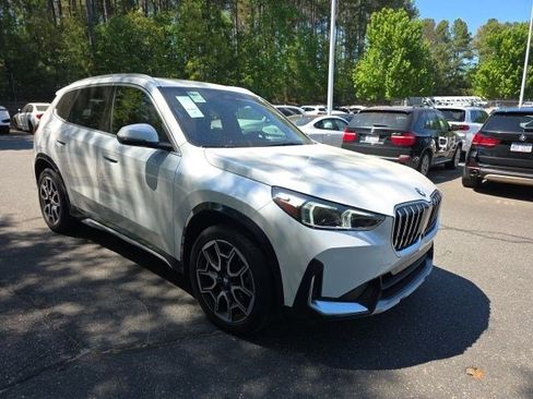 Used 2025 BMW X1 xDrive28i w/ Technology Package image 6