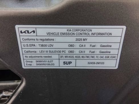 Used 2025 Kia Sorento EX image 27