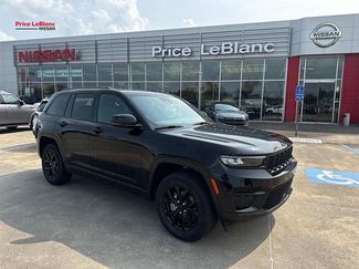 Used 2025 Jeep Grand Cherokee Altitude AWD/4WD video 1