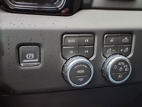 New 2026 GMC Sierra 2500 AT4 w/ AT4 Premium Plus Package image 15