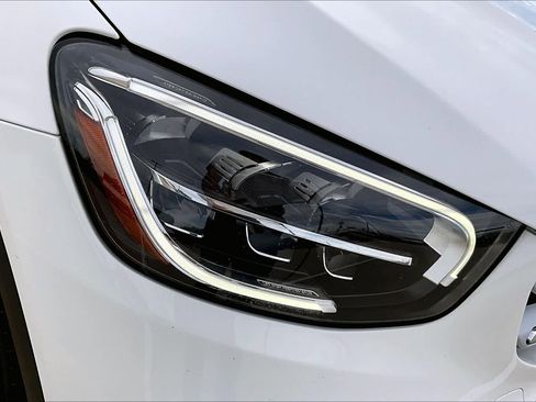 Used 2020 Mercedes-Benz GLC 300 image 27