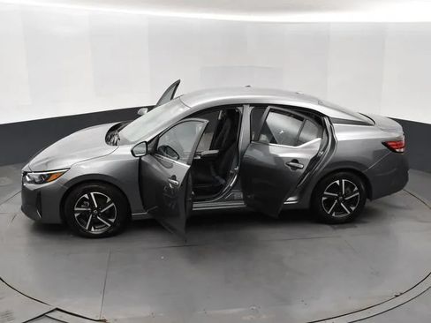 Used 2024 Nissan Sentra SV w/ All-Weather Package FWD image 7