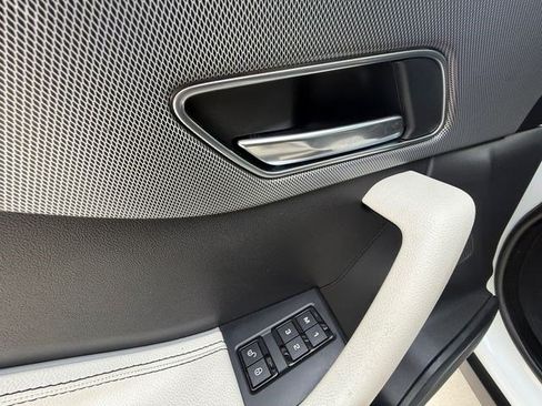 Used 2020 Jaguar F-PACE S AWD/4WD image 11