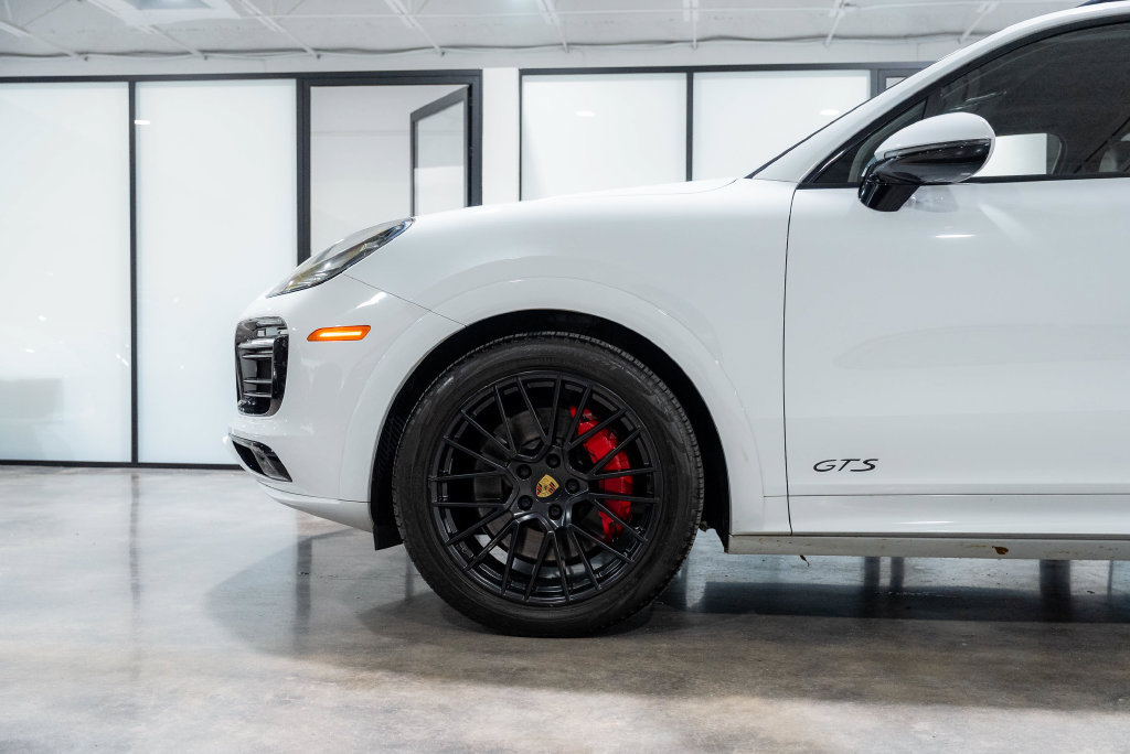Used 2021 Porsche Cayenne GTS AWD/4WD image 25
