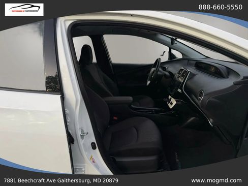 Used 2018 Toyota Prius Prime Plus w/ Carpet Mat Package FWD image 23