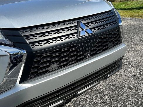 Used 2025 Mitsubishi Eclipse Cross ES image 28