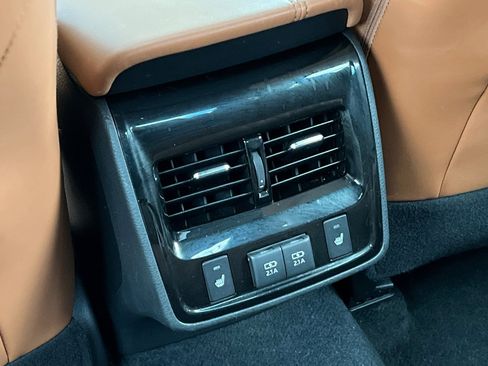 Certified 2020 Toyota Avalon Limited image 16