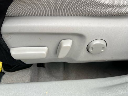 Used 2015 Toyota Camry LE image 14