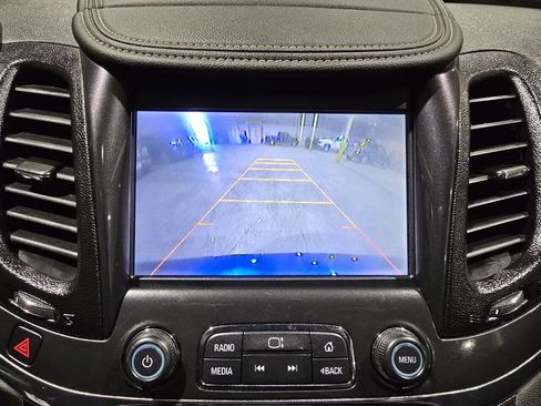 Used 2014 Chevrolet Impala LT w/ Convenience Package image 41