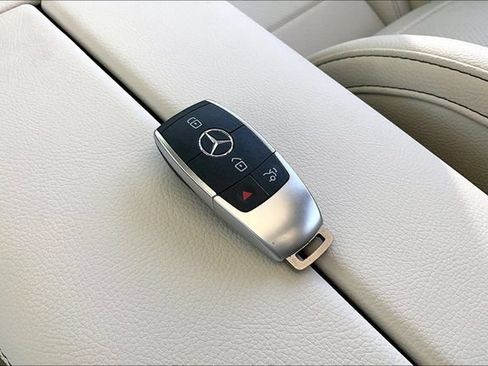 Certified 2022 Mercedes-Benz GLE 350 4MATIC image 39