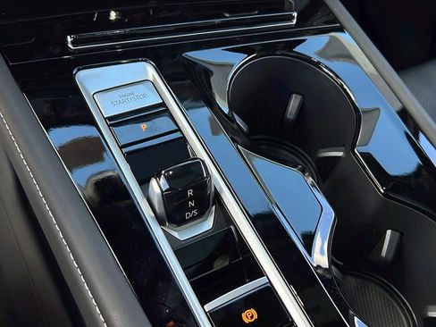 New 2026 Volkswagen Atlas Cross Sport SE image 28