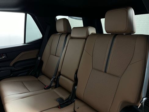 Certified 2025 Toyota 4Runner Limited image 26