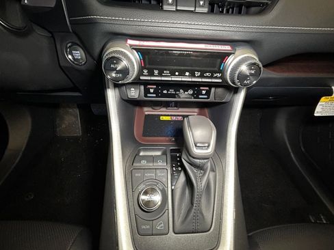 New 2025 Toyota RAV4 Limited image 11