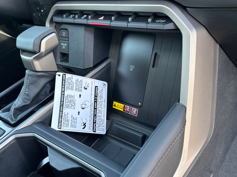 New 2026 Toyota Tundra Limited AWD/4WD image 17