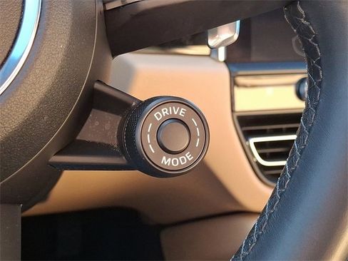 Used 2022 Porsche Macan S image 24