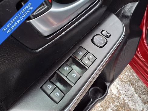 Used 2015 Toyota Camry image 15